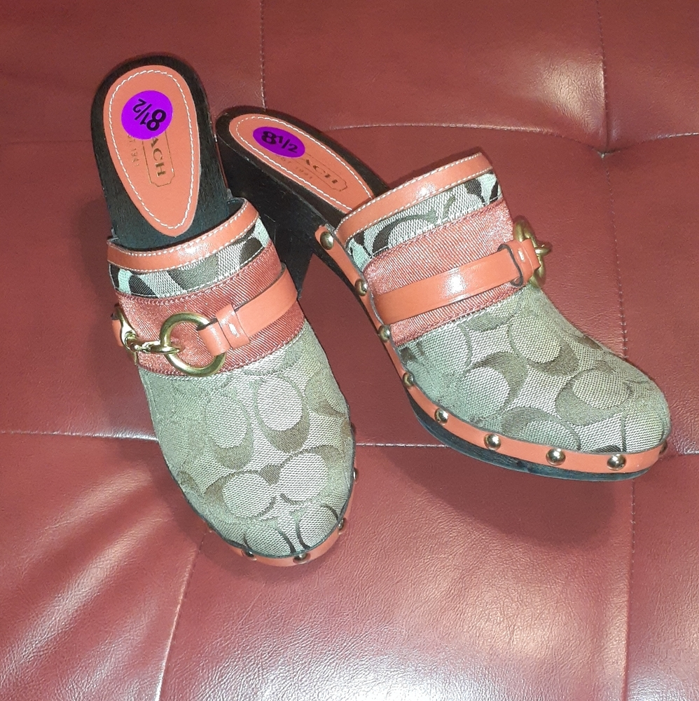 Coach Clogs/Mules - Picture 2 of 4